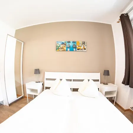 Flow Karl Wolf Park Apartman