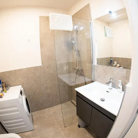 Apartman Flow Karl Wolf Park *