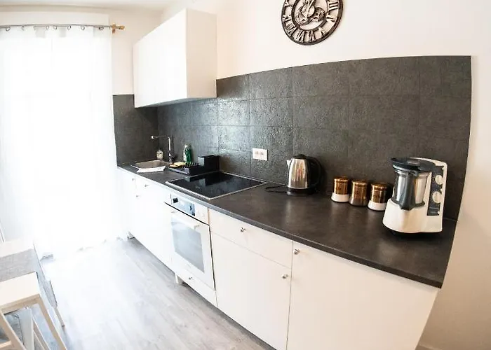 Апартаменты Flow Karl Wolf Park