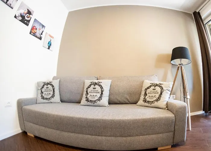 Апартаменты Flow Karl Wolf Park